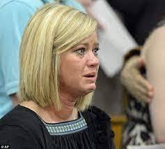 Stephanie Wardrip's Instagram, Twitter & Facebook