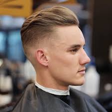 Salah satu yang bisa menjadi pilihan adalah model rambut pendek sebahu. 12 Model Rambut Pria Klasik Yang Paling Hits
