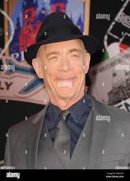 Elizabeth simmons hi-res stock photography and images