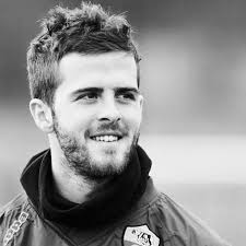 Browse the user profile and get inspired. Pjanic As Roma Pjanic Miralem Pjanic Soccer Players Haircuts