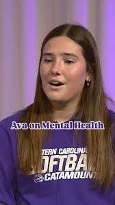 Elias Barton's Instagram, Twitter & Facebook