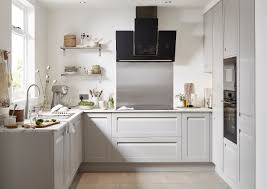 This paired with solid vibrant colours or natural wood finishes can either swing towards modern country style or elegant city living, it just depends on what kitchen appliances and units are chosen to be used i.e. B Q Unveils Completely New Kitchen Offering