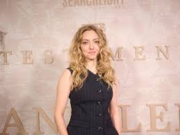 Amanda Seyfried Says She's Not Sorry for Calling Charlie Kirk 'Hateful'