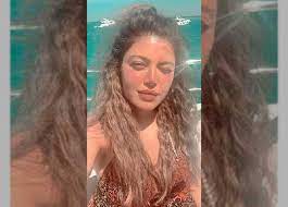 كشفت الفنانة المصرية، ريهام حجاج، للمرة الأولى، أسرار زواجها من طليق الفنانة ياسمين عبد العزيز. Ø£ÙˆÙ„ ØªØ¹Ù„ÙŠÙ‚ Ù…Ù† Ø±ÙŠÙ‡Ø§Ù… Ø­Ø¬Ø§Ø¬ Ø¨Ø¹Ø¯ Ø§ØªÙ‡Ø§Ù…Ù‡Ø§ Ø¨Ø§Ù„ØªØ³Ø¨Ø¨ ÙÙŠ Ø¥ØµØ§Ø¨Ø© ÙƒØ±ÙŠÙ… Ù‚Ø§Ø³Ù… Ø¨Ù€ ÙƒÙˆØ±ÙˆÙ†Ø§ Ø§Ù„Ù…ØµØ±ÙŠ Ø§Ù„ÙŠÙˆÙ…