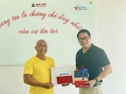 CHỦ TỊCH HĐQT KIÊM TỔNG GIÁM ĐỐC APOLLO SILICONE ĐẾN THĂM TRỰC TIẾP CÁC ĐẠI  LÝ PHÂN PHỐI