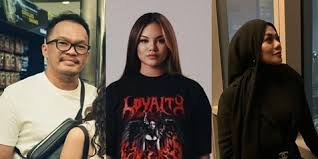 Perceraian sarita abdul mukti dengan faisal harris sudah berjalan dua tahun. Shafa Harris Masuk Rs Faisal Harris Ketemu Sarita Abdul Mukti Dan Satu Lift Jaga Anak Bareng Kapanlagi Com