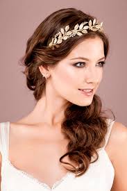 Greek goddress hair tutorial, ancient greek hair, how to do a greek hairstyle here's a hair tutorial on two beautiful greek goddess hairstyles for medium or long hair. Greek Hairstyles For Medium Hair