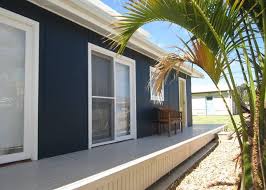 House In Culburra Beach Nsw Cottage Homes Beach Bungalows Blue Island