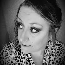 coming out tomorrow with a football mad 13 year old. are there any wee  pitches nearby that the kids