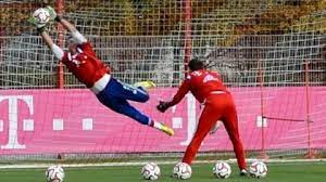 Neuer saved all except one. High Diving Gk Training Saves Fc Bayern Munich Goalkeeper Gk Training Gk Saves Videos For Goalkeepers