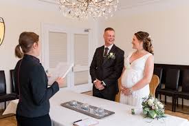 Dieser bogen floral set auflistung includes 2 bogen krawatten (18 länge von farben können geändert, entfernt oder durch andere farben ersetzt werden. Hochzeit Zu Zweit Im Standesamt Bad Endorf Am Chiemsee