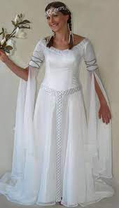 Pin By Juliemarie S On Renn Fair Celtic Wedding Dress Medieval Wedding Dress Celtic Dress