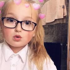 Mia Bateman (@mia_bateman)