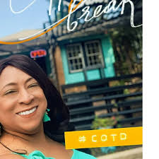 Friends” star Matthew Perry has tragically died at 54. The actor was found  Saturday at an L.A.-area home, where he appears to have drowned, TMZ  reports. 💔 More here 🔗:  https://extratv.com/2023/10/28/matthew-perry-dies-at-54-friends-star-drowned/