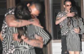 Daha önce 14 temmuz'da çeşme'de düğün yapacakları belirtilen çiftin sürpriz bir şekilde nikah. Can Bonomo Ve Oyku Karayel In Baris Opucugu