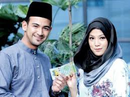 Minggu lepas dah tengok parodi #meletop patah seribu dengan kes nyamuk. Patah Seribu Posts Facebook