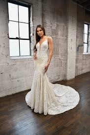 Check spelling or type a new query. Romeo Juliette 900 Brautkleider 700 Anzuge 4000 Trauringmodelle