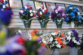 Christmas flower arrangements best sellers christmas artificial. Silk Flowers Cemetery Decorations Madison Monuments Ga