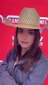 Mary Michelini's Instagram, Twitter & Facebook