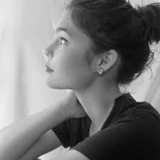 Sarah Alm's Instagram, Twitter & Facebook