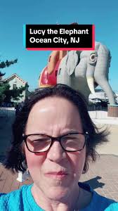 Visiting Lucy the elephant in Ocean City, NJ Lucytheelephant.org #pamomtok  #oceancitynewjersey #momtoks