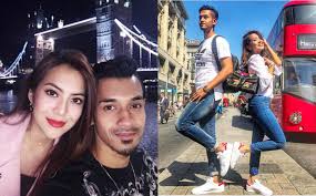 Mommy mawar pelat hi guys, korang rasa korang boleh tak faham apa mommy mawar cakap? Bercuti Bersama Di London Peminat Doakan Mawar Rashid Dan Raf Yaakob Segera Kahwin Gempak
