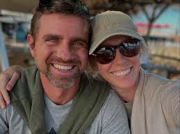 Howzit julle! just wanted to introduce myself. My wife, Marléne and I are  moving back to the UK (mainly family reasons) having spent 15 years in  South Australia. We spent 10 years