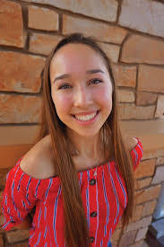 Kylie Strasser's Instagram, Twitter & Facebook