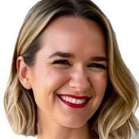 Angie Clift's Instagram, Twitter & Facebook