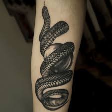 Red sword and snake tattoo. 35 Snake Thigh Tattoos Ideas Tattoos Thigh Tattoo Snake Tattoo