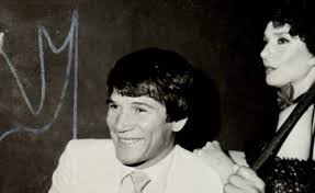 Destacada por su talento y gran atractivo, encarnó la belleza argentina de los años sesenta y su participación en varios filmes la convirtió en la actriz más famosa del cine nacional de esa época. Graciela Borges Rompio El Silencio Carlos Monzon Jamas Quiso Matar A Alicia Muniz Infoveloz Com