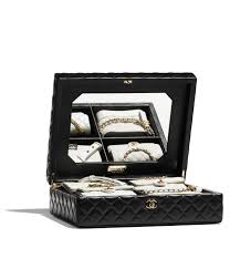 Check spelling or type a new query. Small Vanity Case Lambskin Gold Metal Chanel