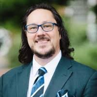 30+ "Geoffrey Halliday" profiles