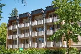 .haus auf drei ebenen und ist komplett umgeh bar.durch die eingangstür gelangt man zunächst in das einladende entree, von welchem man das gäste wc, die küche, sowie. Vinzentinerinnen Haus Luise Bonn Bad Godesberg Gerontopsychiatrische Wohngruppen