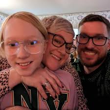 Fundraiser set up for family of mum who died only 19 days after cancer  diagnosis