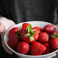 Add sliced strawberries to your breakfast cereal to start your day off right. This Is How Many Strawberries Are In A Pound Kitchn