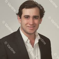 Joe Iannuzzelli (@joei9)