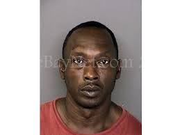 Man arrested for distribution and possession of cocaine