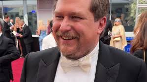 Michael Chernus hints at what’s ahead for "Severance" season 3. #Emmys  #EntertainThis