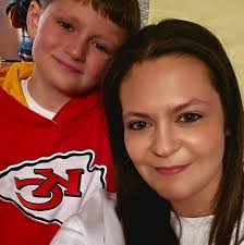 Destinee Hayes's Instagram, Twitter & Facebook