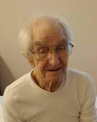 Doris Carmichael's Instagram, Twitter & Facebook