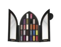 Tinted moisturizer oil free natural skin perfector broad spectrum spf 20. The 25 Best Goth Makeup Of 2020 Smart Style Today