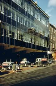 1960s Glasgow Stunning Photos Documenting Streets Scenes And Everyday Life In 2020 Glasgow Argyle Street Street Scenes