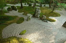 If you want zen garden ideas on a budget, we have a lovely list of ideas to help you on your zen journey, using found objects and nature. How To Make Your Own Zen Garden Within The Budget E Home Interior