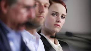 Billy Bob Thornton alias Ed Crane and Frances McDormand alias Doris Crane  in The Barber