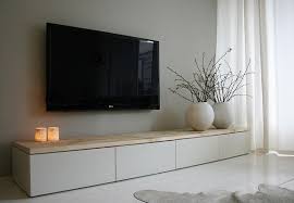 Kleur Muur Witte Meubels Met Hout Aqua Accenten En Zwarte Lijst Print Accenten Aqua Hout Kleur Lijst In 2020 Home Decor Pictures Bedroom Tv Wall Living Room Decor