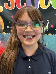 🌟 Meet the Team: Thanksgiving Edition! 🌟 If you're new around here, let  us introduce you to our front office superstar, Deborah! She's the first  friendly face you see and the voice