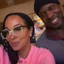 Carolyn Nickens's Instagram, Twitter & Facebook