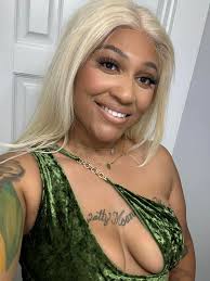 Lakesha Peyton (@kickingitwithkesha) • Instagram photos and videos