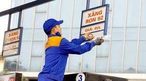 Giá xăng ron 95 giảm 621 đồng/lít, xăng e5 ron 92 giảm 613 đồng/lít. Gia XÄƒng Dáº§u TÄƒng Máº¡nh Vtv Vn